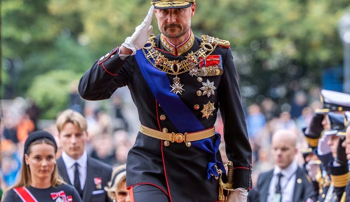 A prince’s ‘ghastly’ return; a king dies