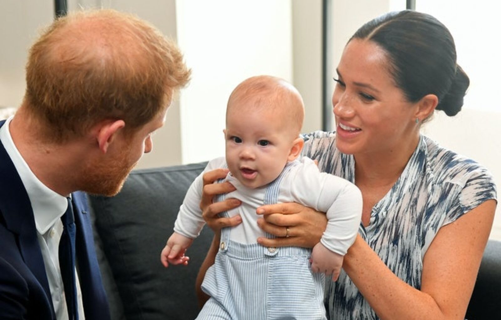 Meghan and Harry: News agency 'apologises over alleged drone pictures' of baby Archie
