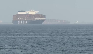 Analyst says Iran putting 'its foot on our economic throat' as US renews strikes on Hormuz