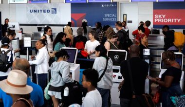 Airlines push CDC to delay Ebola travel requirement for U.S. flights